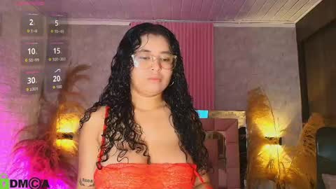 Snapshot of griselle_rousse chatting on 05.30.26 online show from 05.30.26