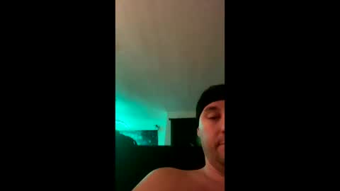 Snapshot of growinggirl chatting on 01.03.25 growinggirl online show from 01.03.25