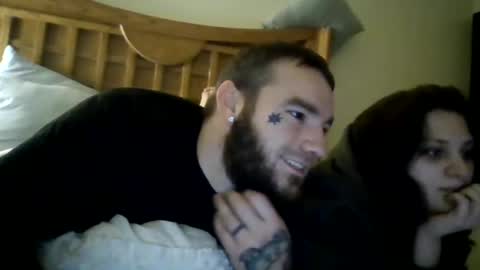 Snapshot of gsloueez chatting on 01.04.25 gsloueez online show from 01.04.25