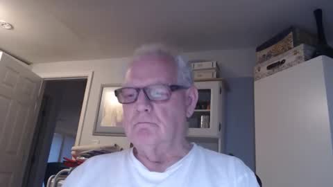 Snapshot of gspotlover1 chatting on 05.23.26 Horny Daddy online show from 05.23.26