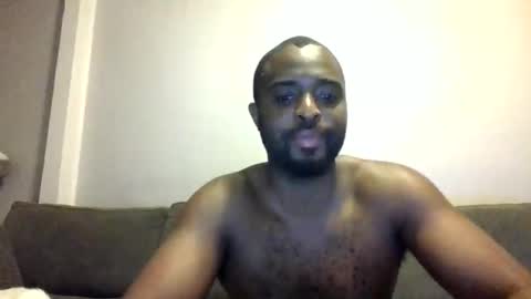 Snapshot of guessssmymiddlename chatting on 05.24.26 guessssmymiddlename online show from 05.24.26