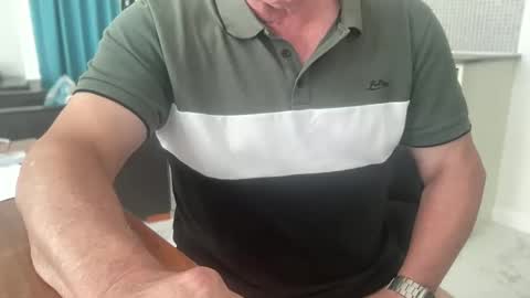 guesswhatigot2 online show from 01.04.25