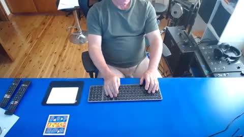 guesswhatigot2 online show from 01.19.25