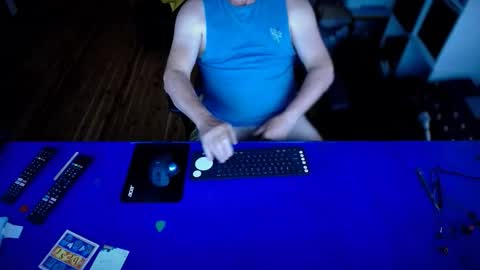 guesswhatigot2 online show from 02.10.26