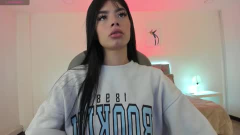 Snapshot of guggahell chatting on 03.01.26 Guggahell online show from 03.01.26