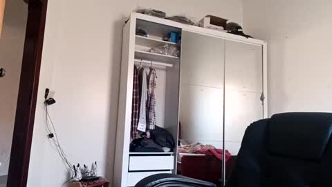 guguzinhox online show from 02.27.25