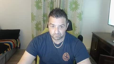 Snapshot of guillaume666286050 chatting on 05.03.26 guillaume666286050 online show from 05.03.26