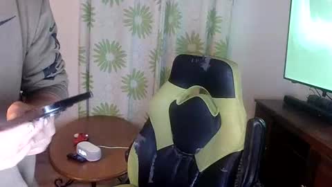 Snapshot of guillaume666286050 chatting on 06.14.26 guillaume666286050 online show from 06.14.26