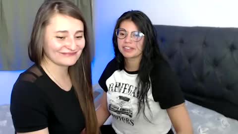 Snapshot of gumball_room chatting on 12.31.24 Vane blonde and Hazell black hair online show from 12.31.24