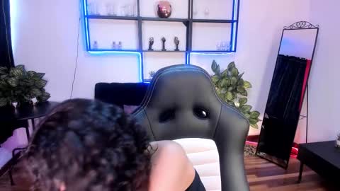 Snapshot of gummo_ chatting on 02.20.26 gummo_ online show from 02.20.26