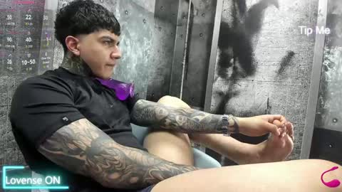 Snapshot of gury_tattoo chatting on 06.02.26 Gury online show from 06.02.26
