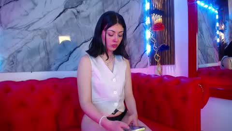 Snapshot of guxplo_ chatting on 02.22.25 Miss online show from 02.22.25