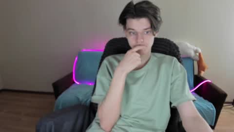 guy_liam1 online show from 01.16.25