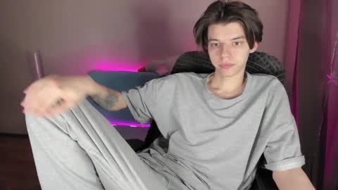 guy_liam1 online show from 03.06.25