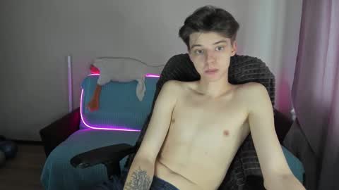 guy_liam1 online show from 10.12.25