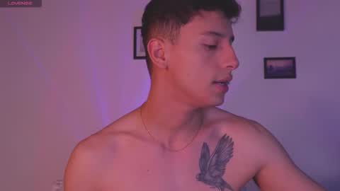 Snapshot of guy_twinks chatting on 01.12.26 Gabriel online show from 01.12.26