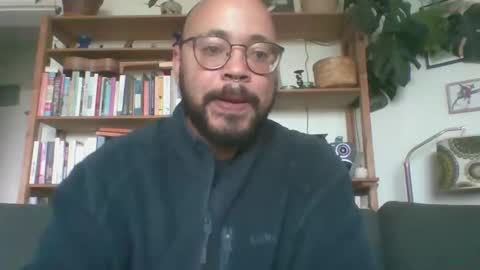 Snapshot of guy_wood15 chatting on 10.21.25 guy_wood15 online show from 10.21.25