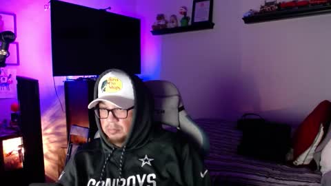 guyinok25 online show from 11.10.25