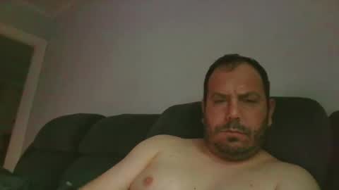 Snapshot of guynaked105 chatting on 10.01.25 guynaked105 online show from 10.01.25