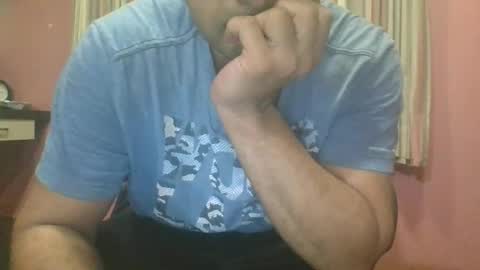 Snapshot of guywith85mm chatting on 01.01.25 guywith85mm online show from 01.01.25