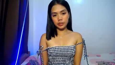 Snapshot of gwapa_selx chatting on 07.27.26 sel online show from 07.27.26