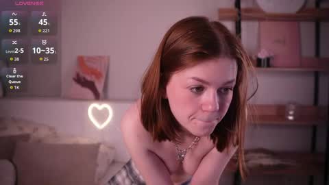 Snapshot of gwendatortoriello chatting on 05.30.26 Hello everyone Im May online show from 05.30.26