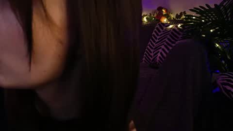 gwenhilton online show from 02.25.25