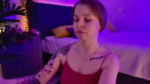 gwenhilton online show from 09.30.25