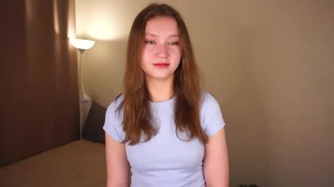 Snapshot of gwennielove chatting on 05.07.26 Molly online show from 05.07.26