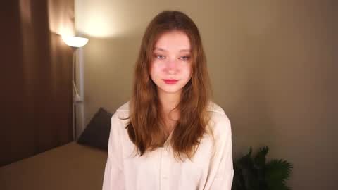 Snapshot of gwennielove chatting on 05.12.26 Molly online show from 05.12.26