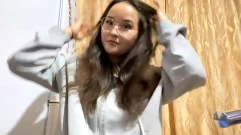 Azumi online show from 05.04.26