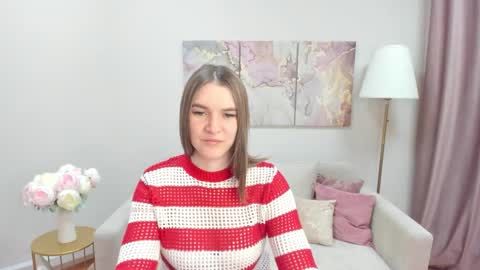 Snapshot of gwensmitt chatting on 11.06.25 gwensmitt online show from 11.06.25