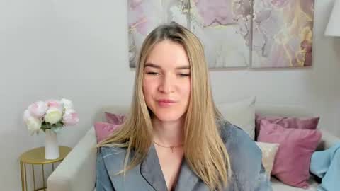 Snapshot of gwensmitt chatting on 06.11.26 gwensmitt online show from 06.11.26