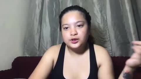 Snapshot of gwyneth2001 chatting on 03.11.26 Im Gwyneth From Philippines pinkheart69 online show from 03.11.26