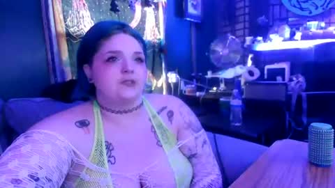 Snapshot of gxddess_fe chatting on 07.30.26 Goddess Fe online show from 07.30.26