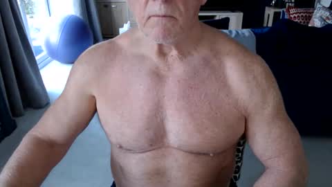Snapshot of gymguyuk28 chatting on 03.31.26 Gymguy online show from 03.31.26