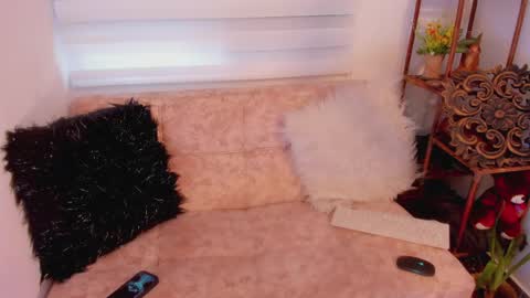 Snapshot of gypsie_velvett chatting on 05.04.26 Samy Velvet dayatorres 23 Followme online show from 05.04.26