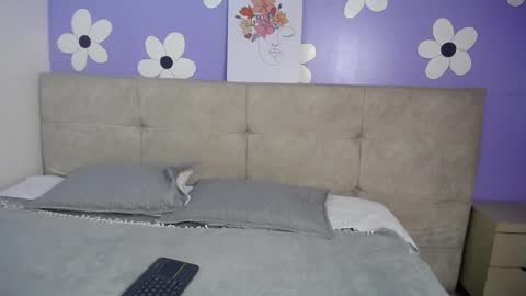 Snapshot of gysellecrush chatting on 12.16.24 Gysellecrush online show from 12.16.24