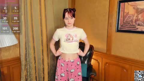 Snapshot of h0lyangel chatting on 04.26.26 Kelly Lilly online show from 04.26.26