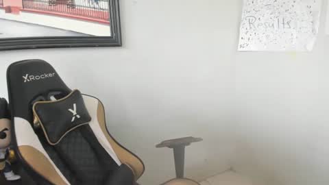 Alejandro 3 online show from 02.20.25