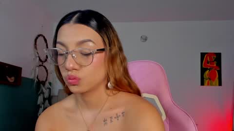 Paulina  online show from 04.13.26