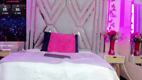 Snapshot of hada_russo chatting on 07.15.26 hada online show from 07.15.26
