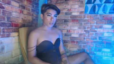 Snapshot of hadasam26 chatting on 01.05.25 SAM online show from 01.05.25