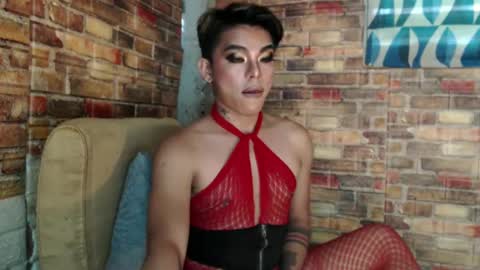 Snapshot of hadasam26 chatting on 02.20.25 SAM online show from 02.20.25