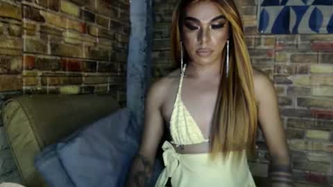 Snapshot of hadasam26 chatting on 09.12.25 SAM online show from 09.12.25