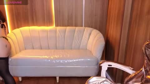 hadda_crazy_b online show from 02.27.26