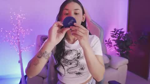 Snapshot of hade_collinss chatting on 09.25.25 Hade online show from 09.25.25