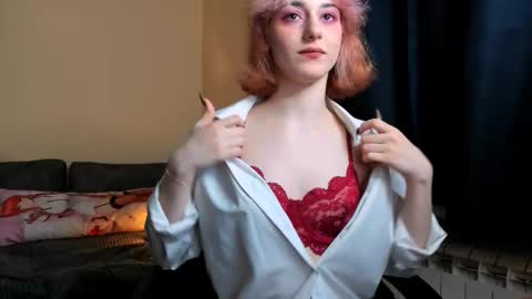 Snapshot of hadley_mills chatting on 02.15.26 hadley online show from 02.15.26