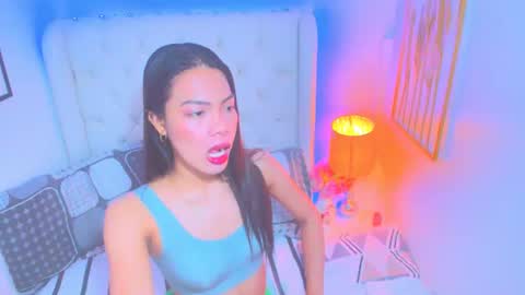 HAILEE HORNY online show from 02.12.25