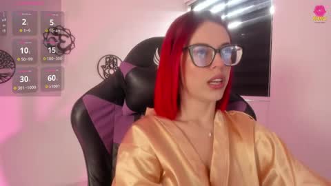 Snapshot of haileebeer_ chatting on 05.05.26 Hailee online show from 05.05.26